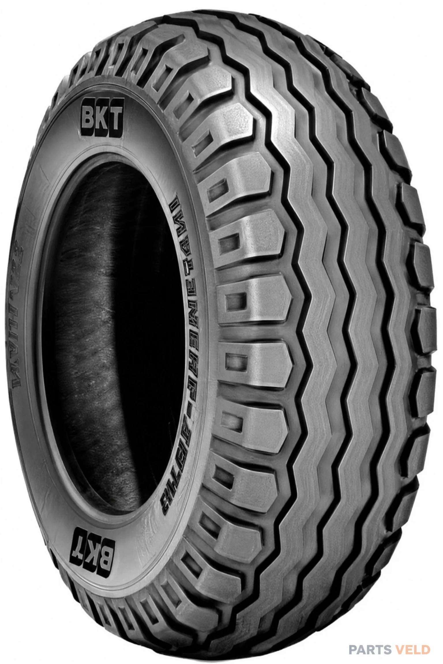 BKT AW 702 Tyre pattern
